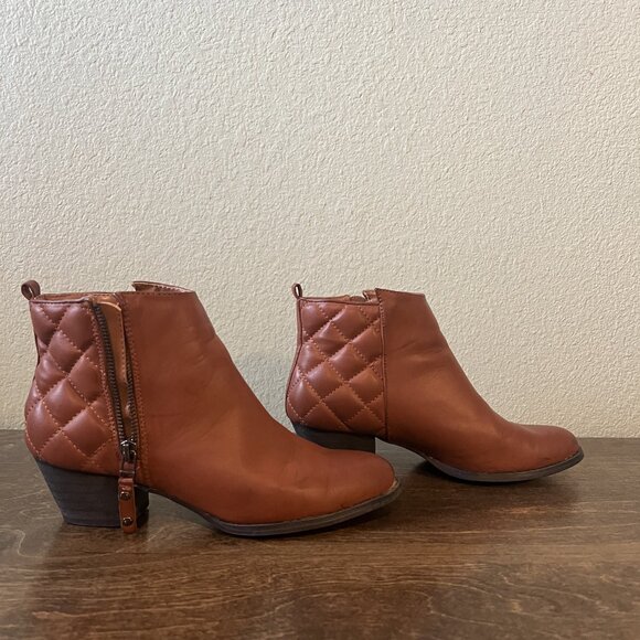 Steve Madden Booties - Picture 4 of 8